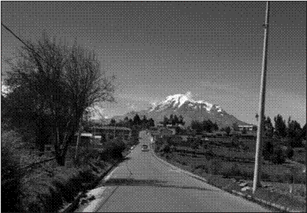 Foto de la vía de ingreso a la comunidad
Palacio Real.